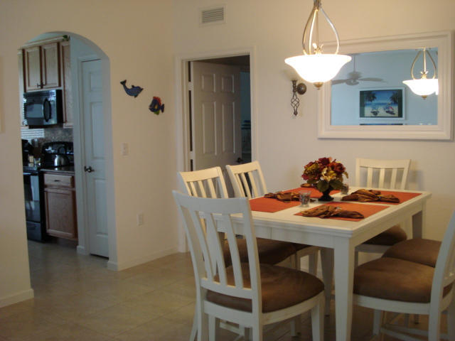 7535 Southwest Herrington Lane, Unit 1277 Stuart, FL 34997 - Photo 8 of 26 Dining