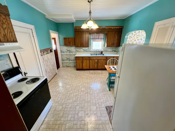 $169,900 | 116 4th Avenue, Bovey, MN 55709