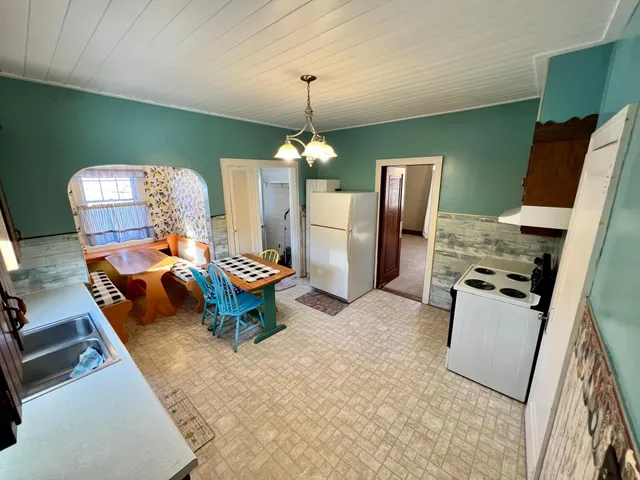 $189,000 | 116 4th Avenue, Bovey, MN 55709