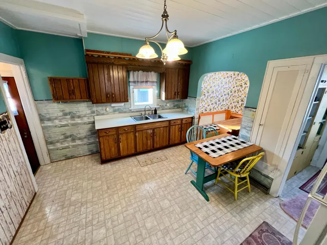 $189,000 | 116 4th Avenue, Bovey, MN 55709