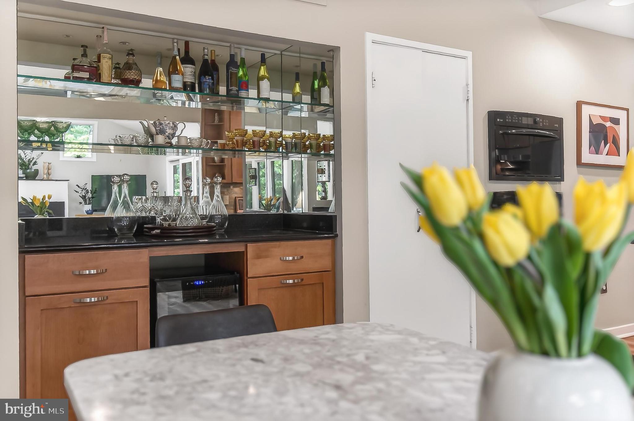 10714 Midsummer Drive Reston, VA 20191 - Photo 11 of 60
