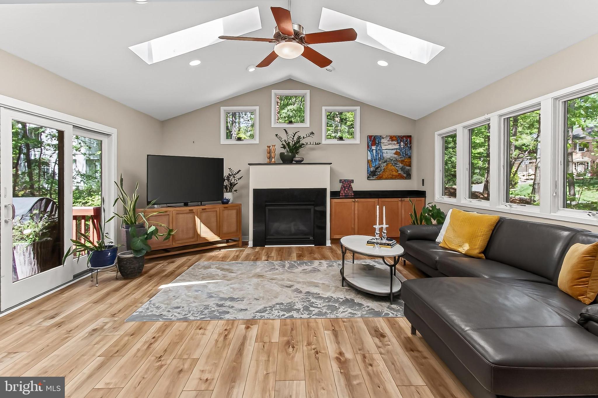 10714 Midsummer Drive Reston, VA 20191 - Photo 14 of 60