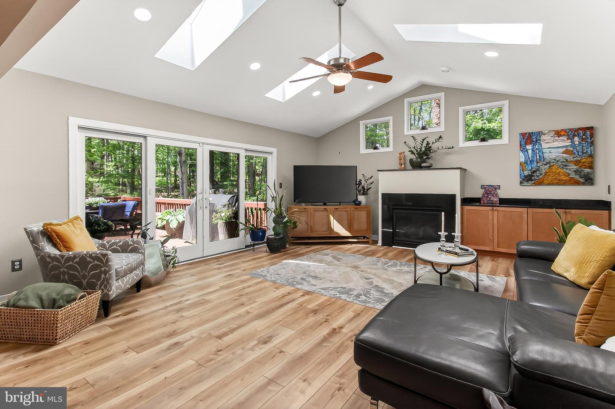 10714 Midsummer Drive Reston, VA 20191 - Photo 15 of 60