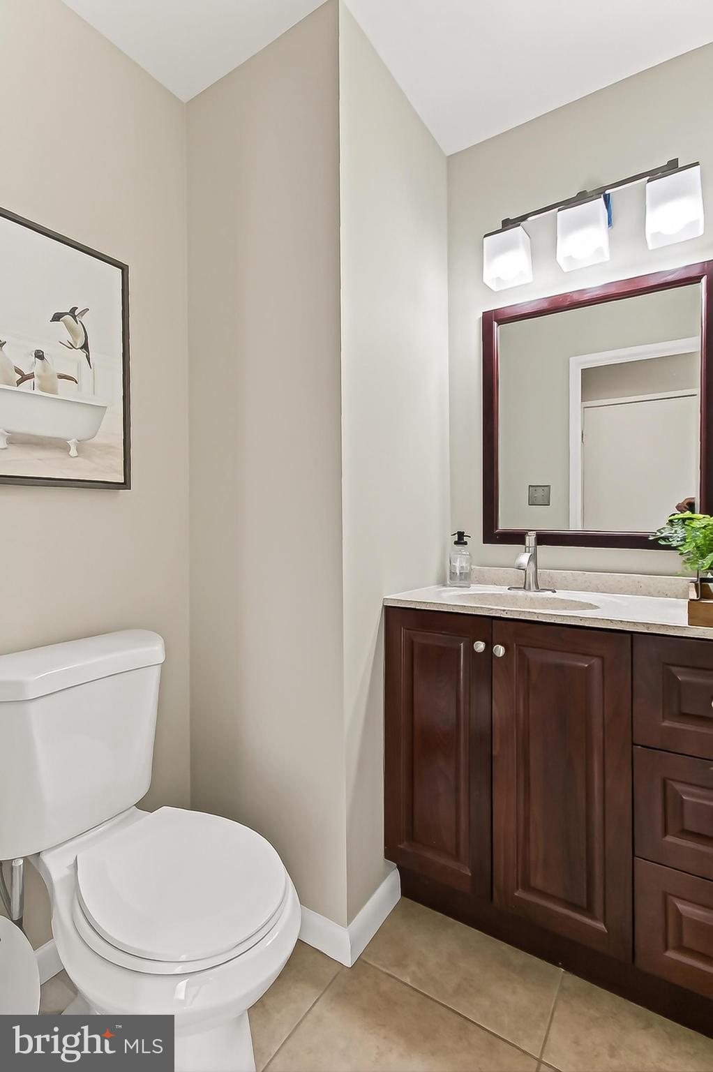 10714 Midsummer Drive Reston, VA 20191 - Photo 35 of 60 Main level Powder Room