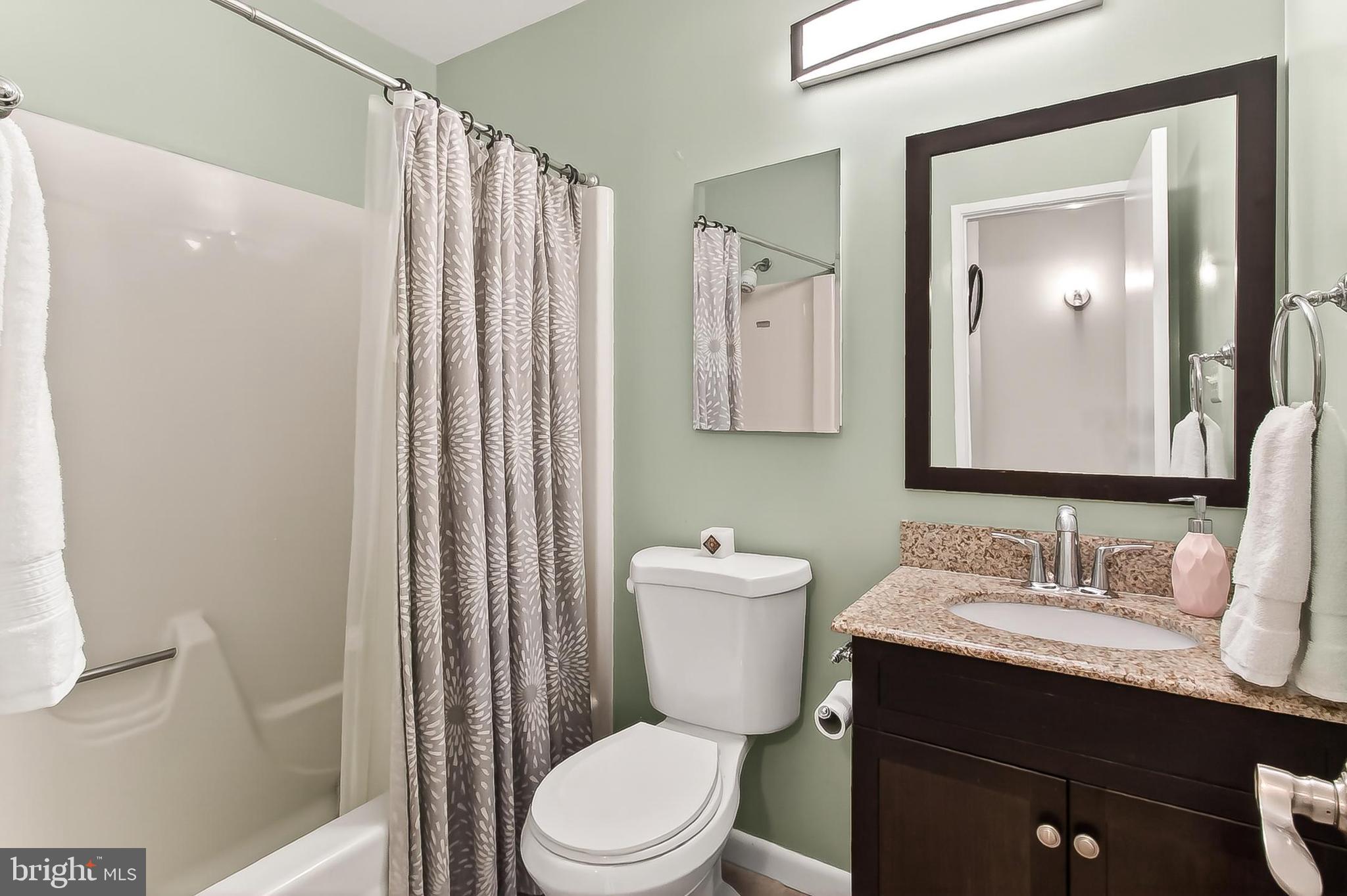 10714 Midsummer Drive Reston, VA 20191 - Photo 36 of 60 Main Level Full Bath