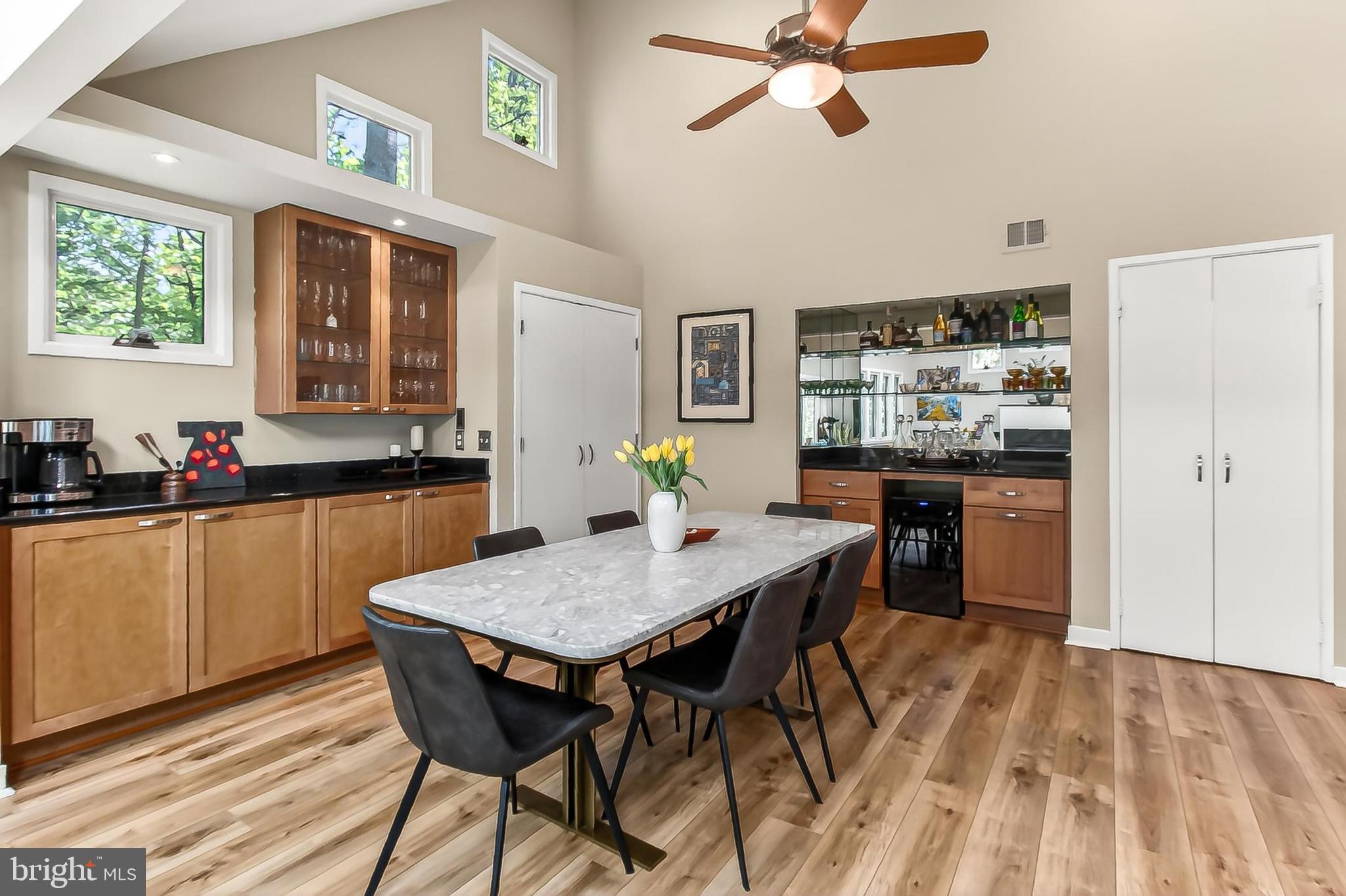 10714 Midsummer Drive Reston, VA 20191 - Photo 6 of 60