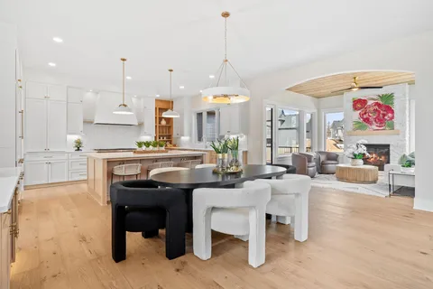 $2,700,000 | 16404 47th Place North, Plymouth, MN 55446