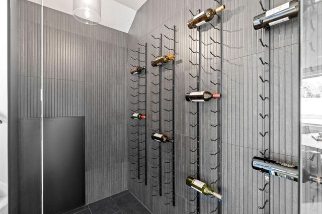 $2,700,000 | 16404 47th Place North, Plymouth, MN 55446