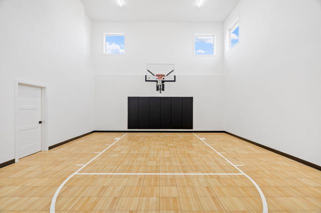 $2,700,000 | 16404 47th Place North, Plymouth, MN 55446