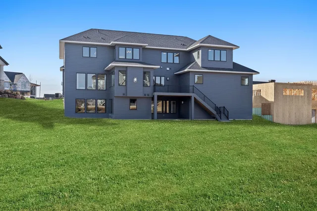 $2,700,000 | 16404 47th Place North, Plymouth, MN 55446