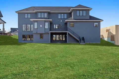 $2,700,000 | 16404 47th Place North, Plymouth, MN 55446