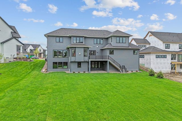 $2,700,000 | 16404 47th Place North, Plymouth, MN 55446