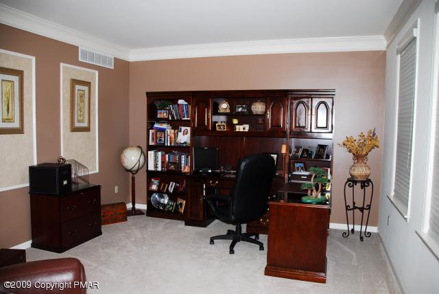 103 Kelly Road Stroudsburg, PA 18360 - Photo 9 of 19 a view of workspace with lounge chair