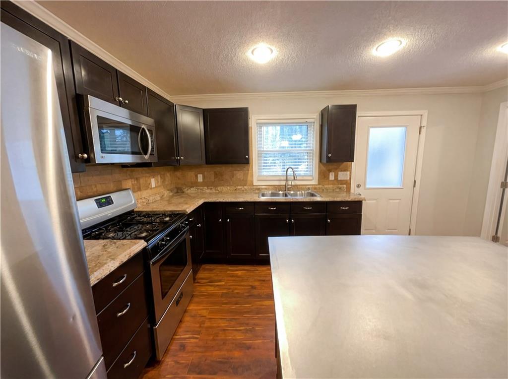 431 Cedarcrest Road Dallas, GA 30132 - Photo 9 of 26