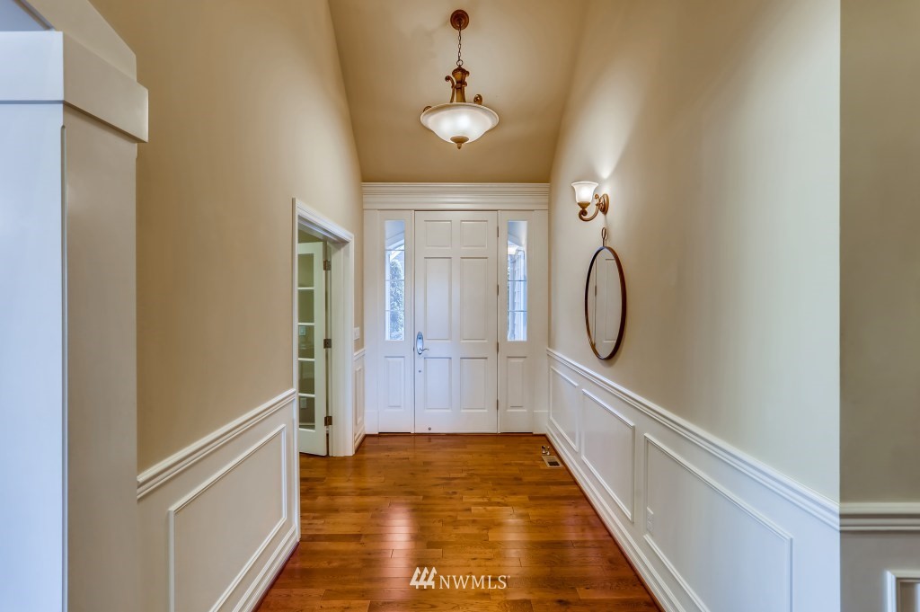 18937 84th Place Northeast Bothell, WA 98011 - Photo 11 of 37 Gallery Image 11