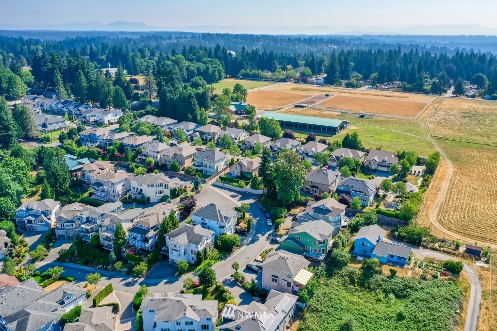 18937 84th Place Northeast Bothell, WA 98011 - Photo 13 of 37 Gallery Image 13