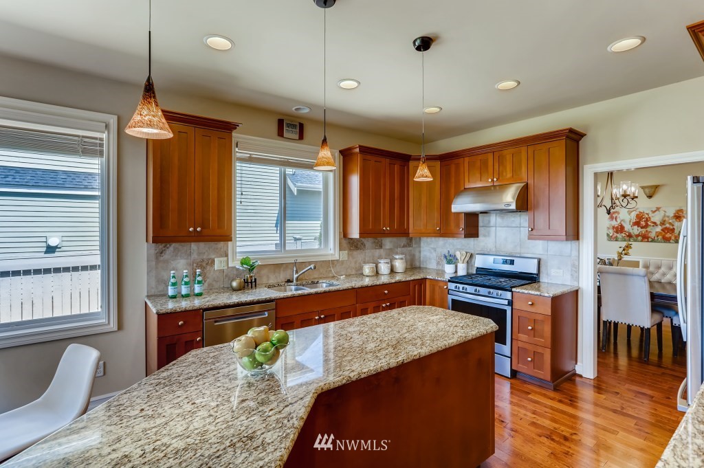 18937 84th Place Northeast Bothell, WA 98011 - Photo 19 of 37 Gallery Image 19