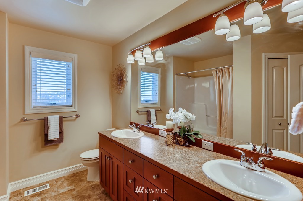 18937 84th Place Northeast Bothell, WA 98011 - Photo 30 of 37 Gallery Image 30