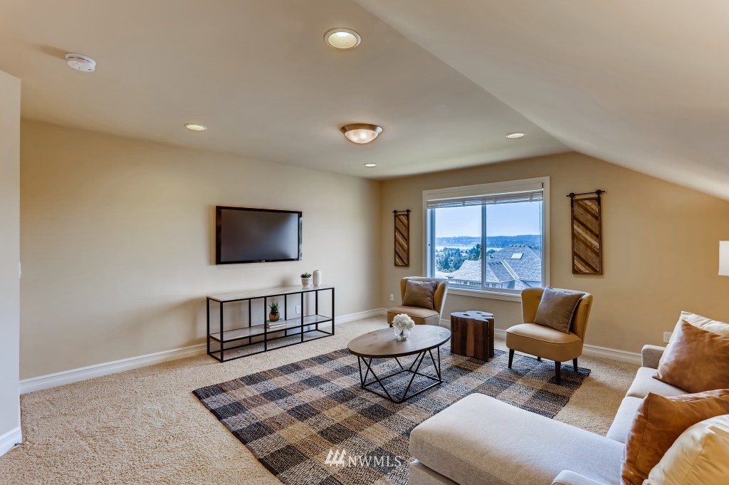 18937 84th Place Northeast Bothell, WA 98011 - Photo 33 of 37 Gallery Image 33