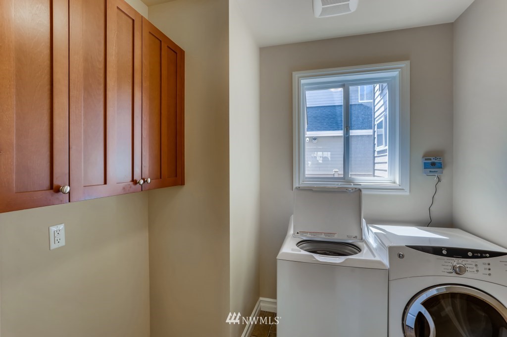 18937 84th Place Northeast Bothell, WA 98011 - Photo 34 of 37 Gallery Image 34