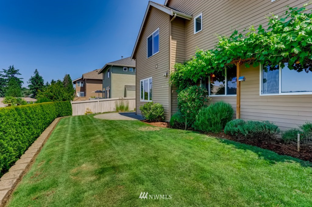 18937 84th Place Northeast Bothell, WA 98011 - Photo 35 of 37 Gallery Image 35