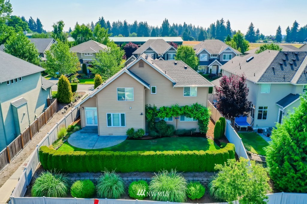 18937 84th Place Northeast Bothell, WA 98011 - Photo 8 of 37 Gallery Image 8