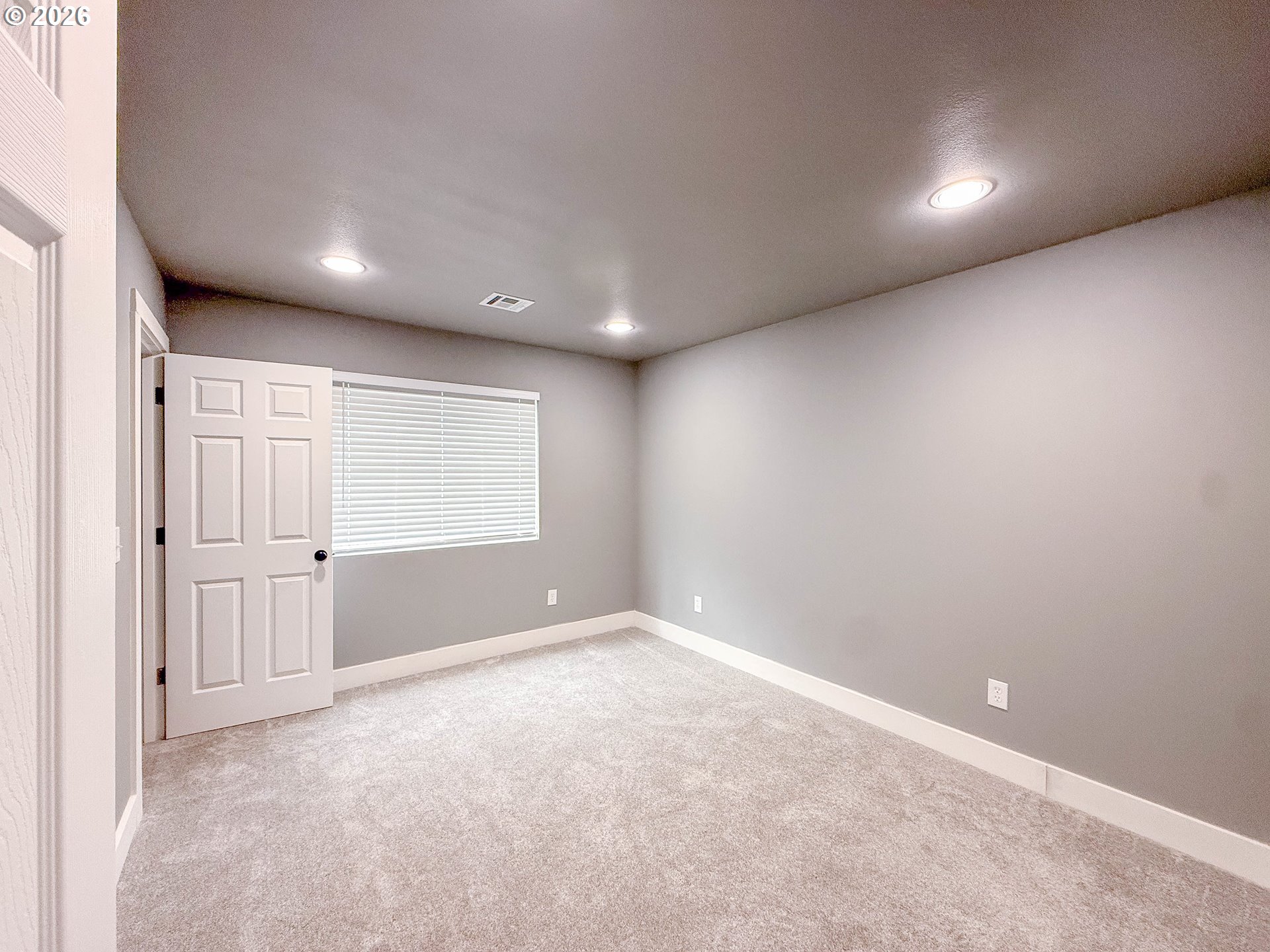 2382 East Irwin Way Eugene, OR 97402 - Photo 13 of 23