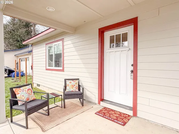 $425,000 | 2382 East Irwin Way, Eugene, OR 97402