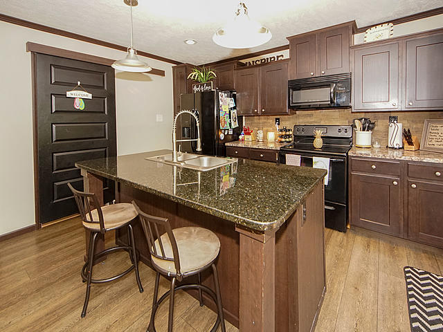 249 Barons Road Summerville, SC 29483 - Photo 10 of 33 10