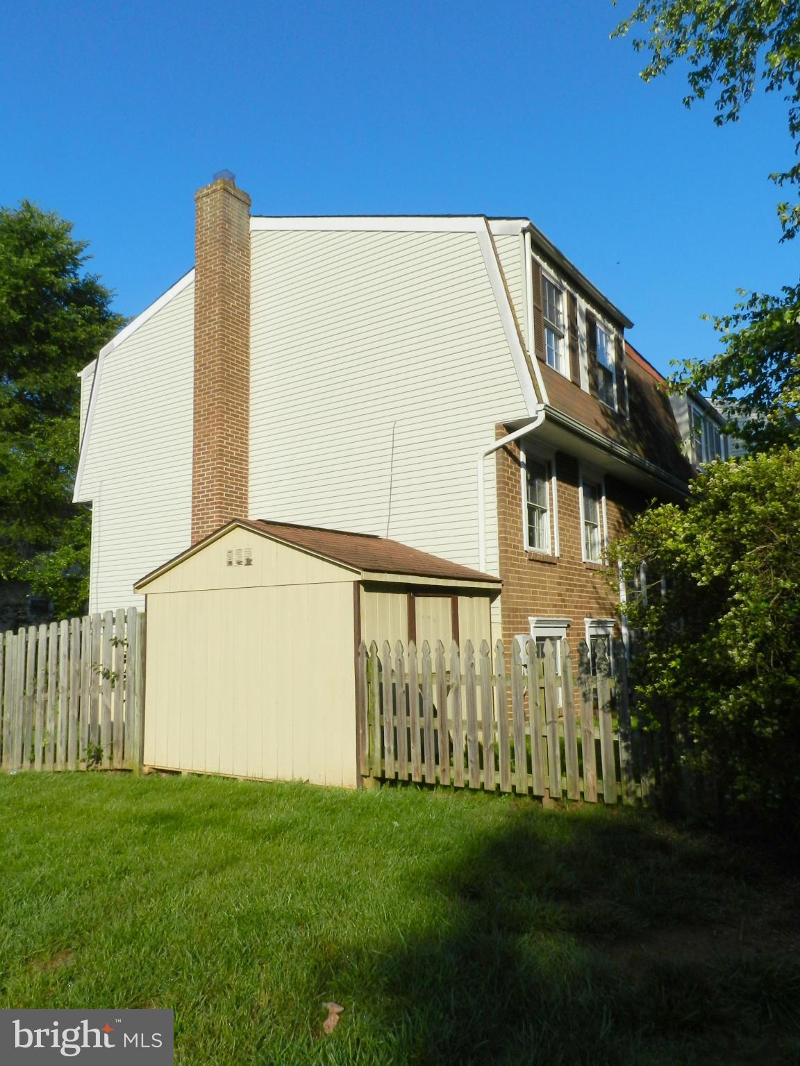 17567 Kohlhoss Road Poolesville, MD 20837 - Photo 3 of 25 a view of a house with a yard