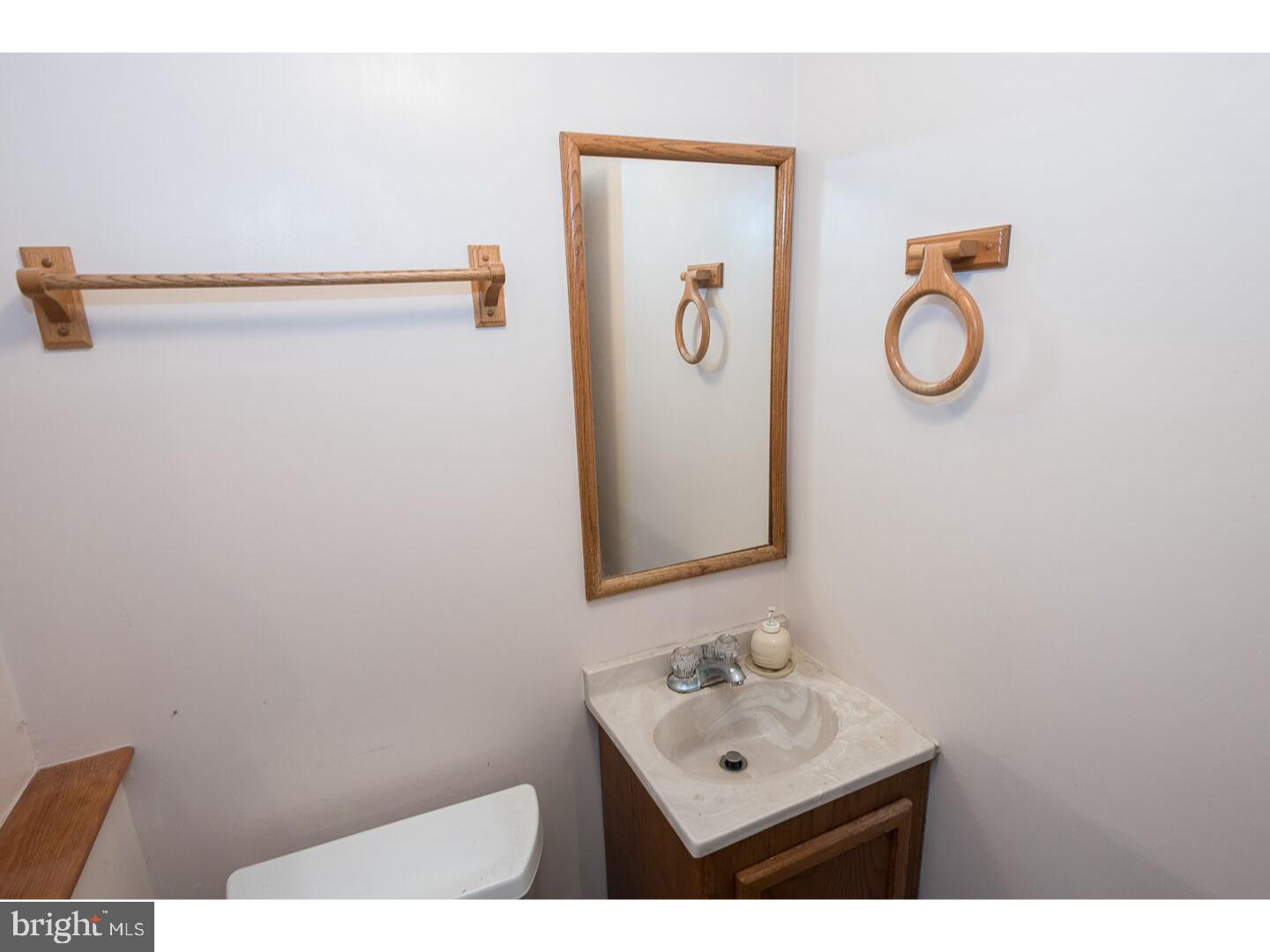 530 Forest Road Wayne, PA 19087 - Photo 22 of 24 Half Bath