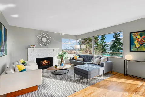 $1,450,000 | 3439 24th Avenue West, Seattle, WA 98199
