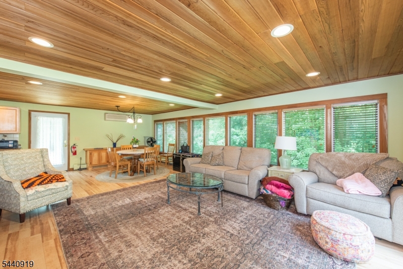 101 Rolling Ridge Road West Milford, NJ 07480 - Photo 14 of 33