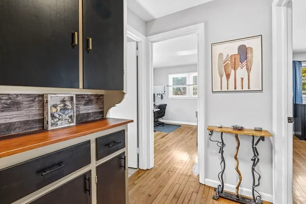 $524,900 | 105 Plain Street, Easthampton, MA 01027