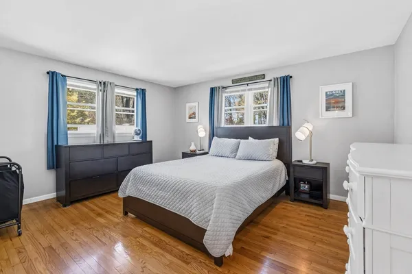 $524,900 | 105 Plain Street, Easthampton, MA 01027