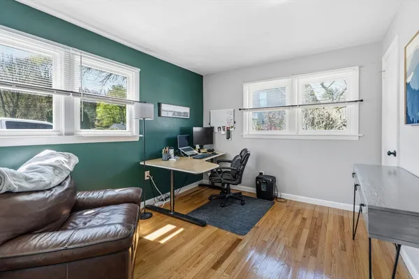 $524,900 | 105 Plain Street, Easthampton, MA 01027