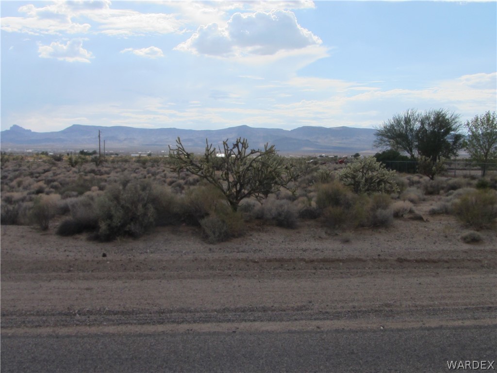 0 North Laguna Road Golden Valley, AZ 86413 - Photo 7 of 31