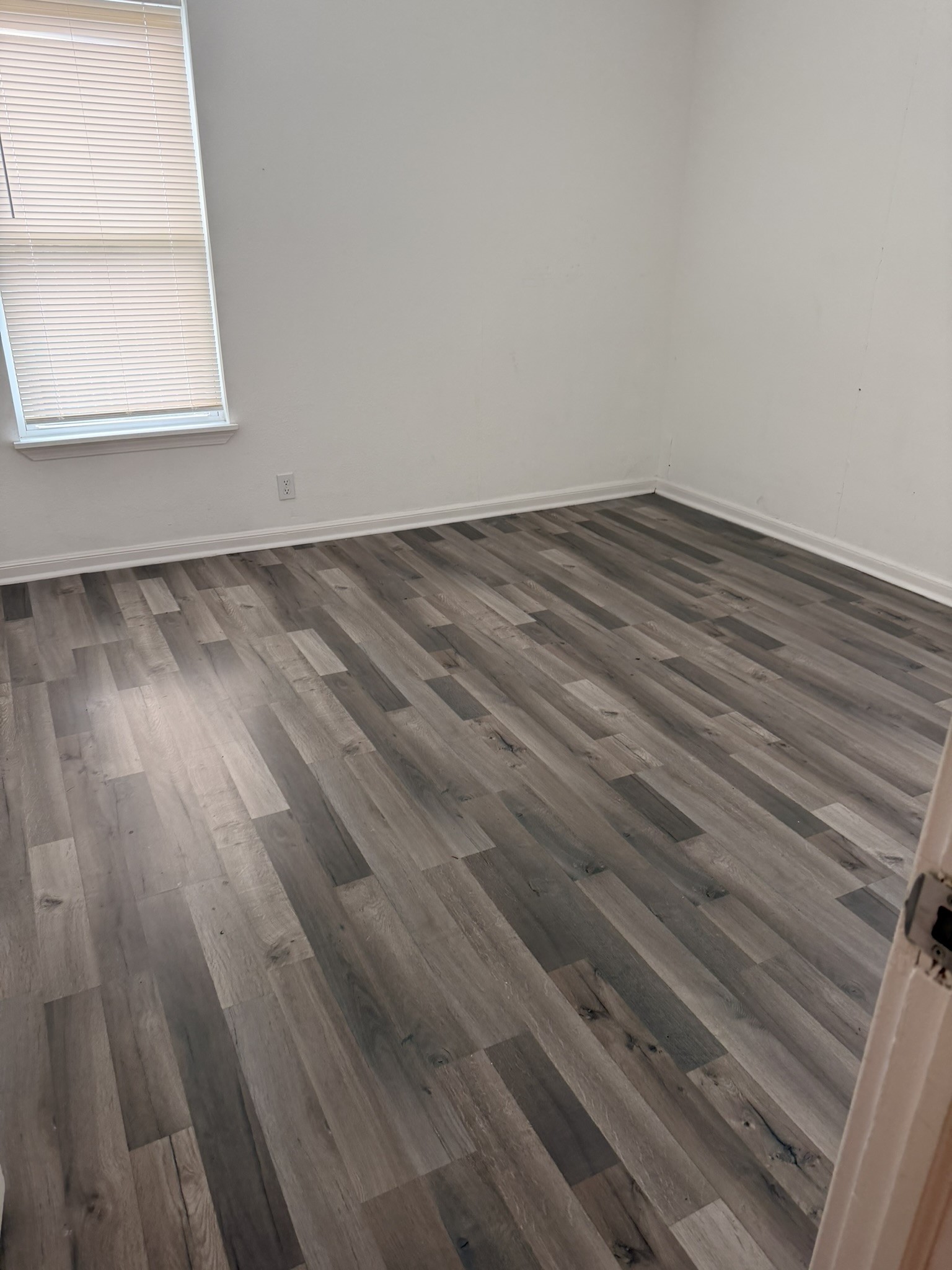 6642 Kernel Street Houston, TX 77087 - Photo 6 of 13 Gallery Image 6
