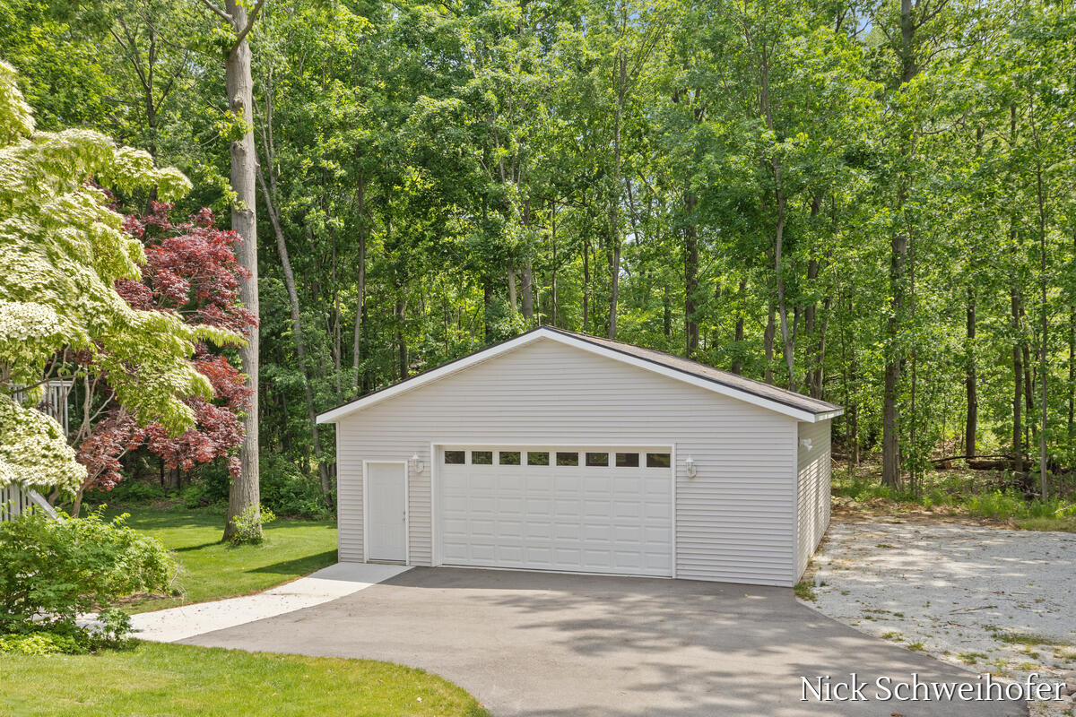 11220 Oakgrove Road Grand Haven, MI 49417 - Photo 48 of 58 11220-Oak-Grove_049