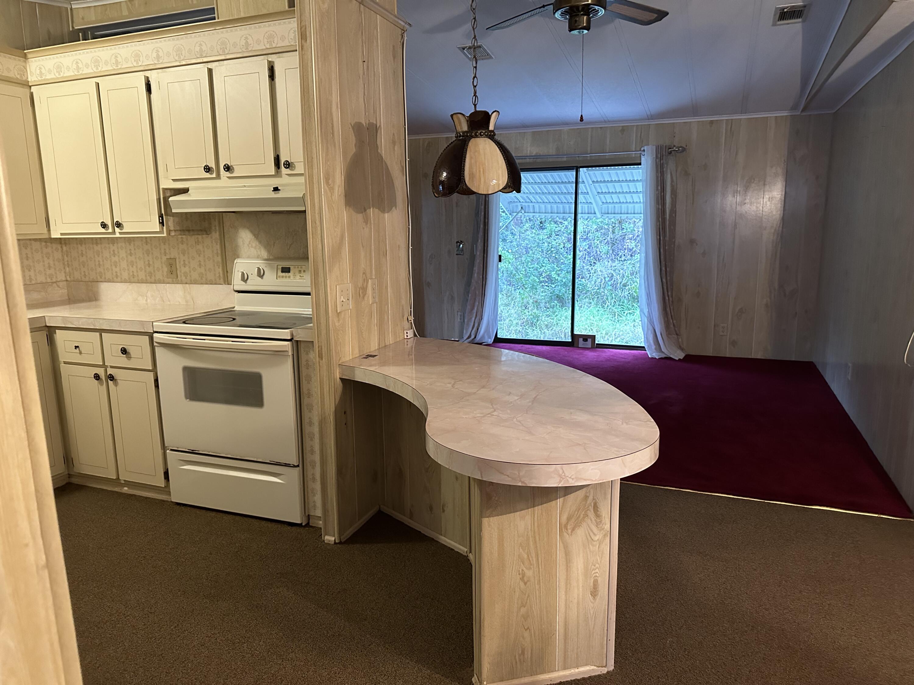 2566 Southwest Pontiac Place Stuart, FL 34997 - Photo 21 of 40 IMG_2207