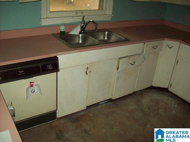 115 Woodland Road Bessemer, AL 35020 - Photo 9 of 25
