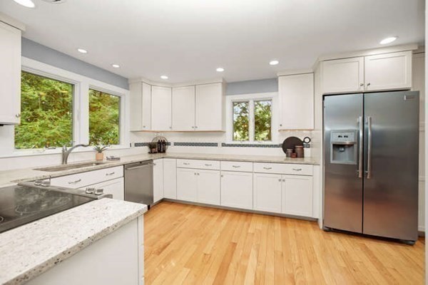 511 Concord Avenue Lexington, MA 02421 - Photo 10 of 38 Gallery Image 10