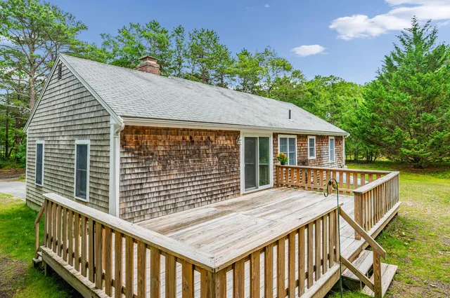 $618,000 | 9 Tarragon Circle, Cotuit, MA 02635