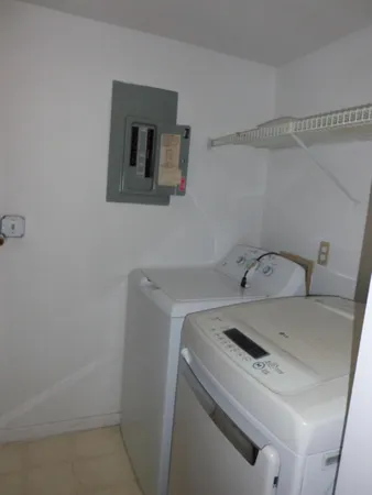 $1,600 | 121 Lake Pine Circle, Unit A2, Greenacres, FL 33463