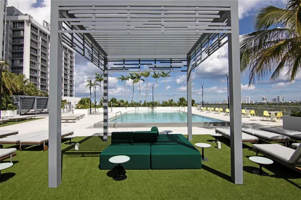 $2,782 | 1770 South Young Circle, Unit 1108, Hollywood, FL 33020