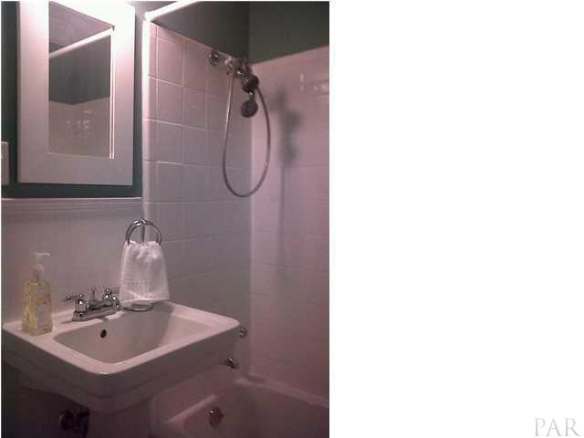 802 Rue Max Street Pensacola, FL 32507 - Photo 5 of 8