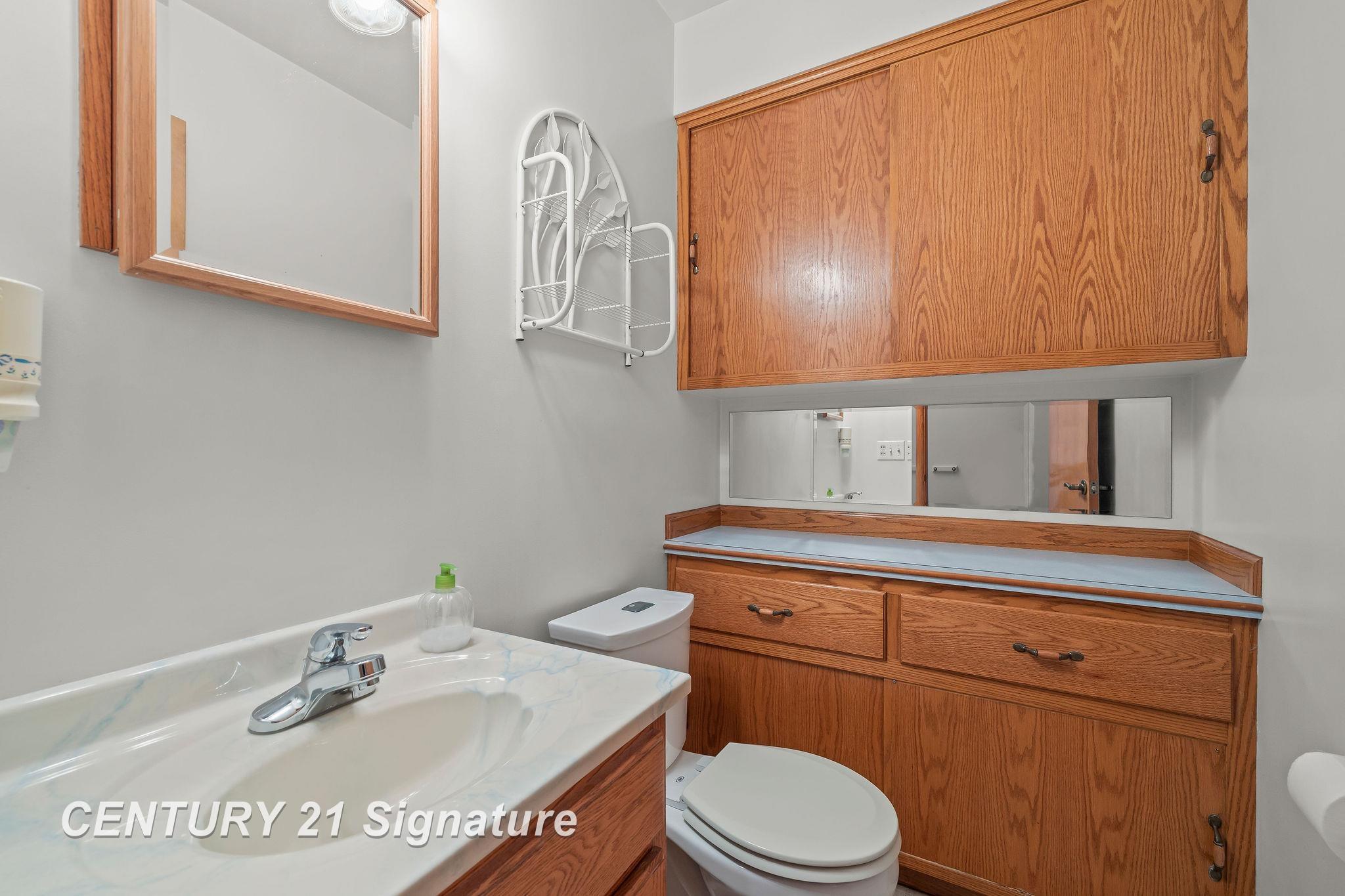 2690 Hospital Road Saginaw, MI 48603 - Photo 25 of 36 50145711-9de960d6-eaf9-4dcd-b153-94beb34061e6.JPG