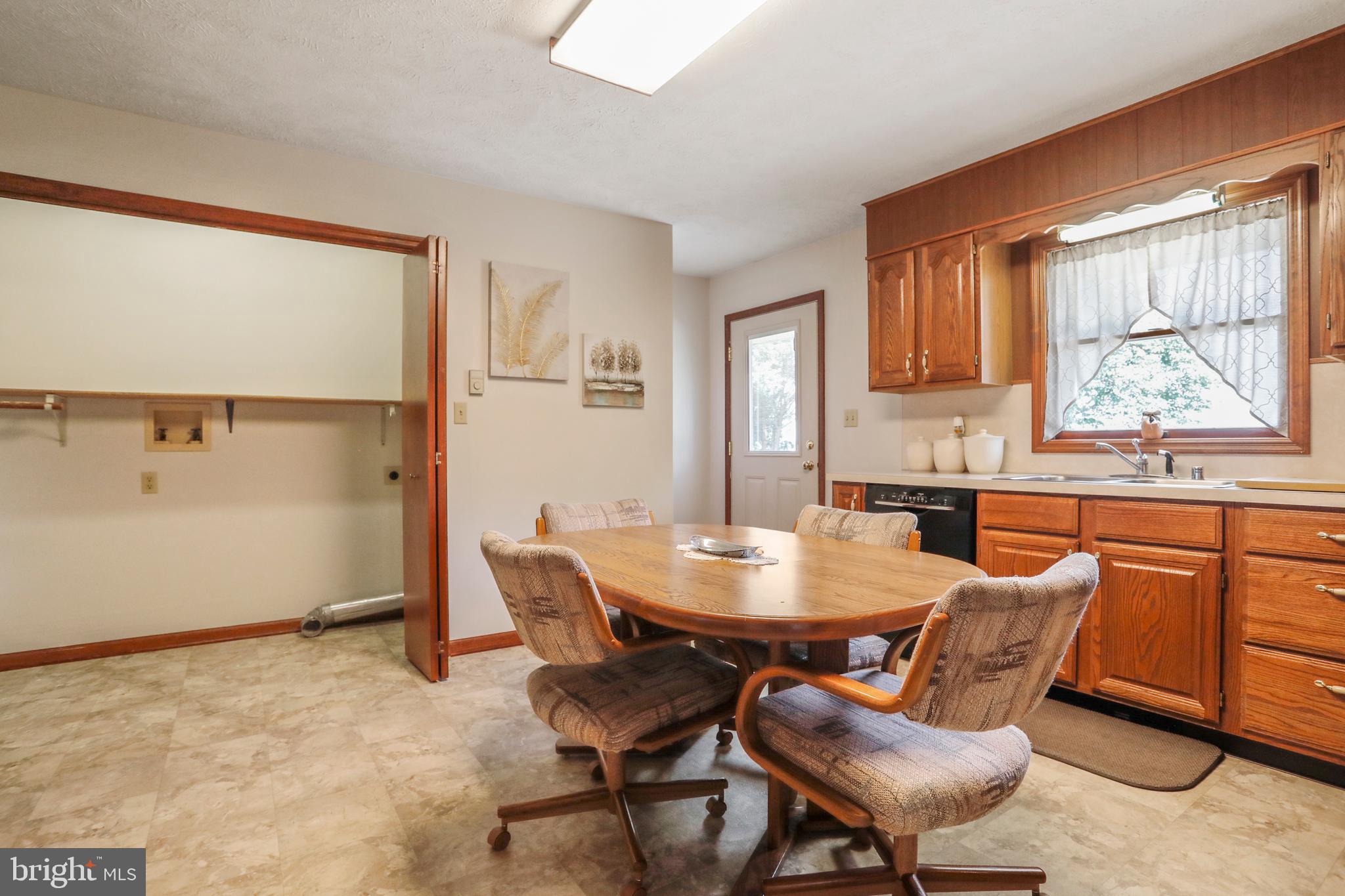 15952 Broadfording Road Hagerstown, MD 21740 - Photo 13 of 39 Gallery Image 13