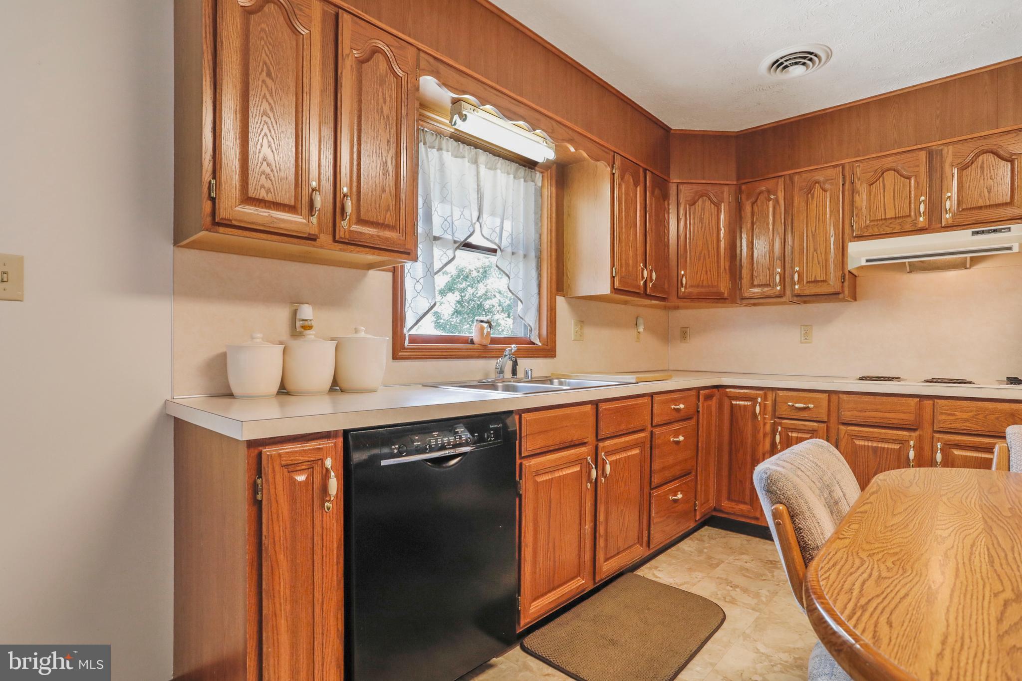 15952 Broadfording Road Hagerstown, MD 21740 - Photo 14 of 39 Gallery Image 14