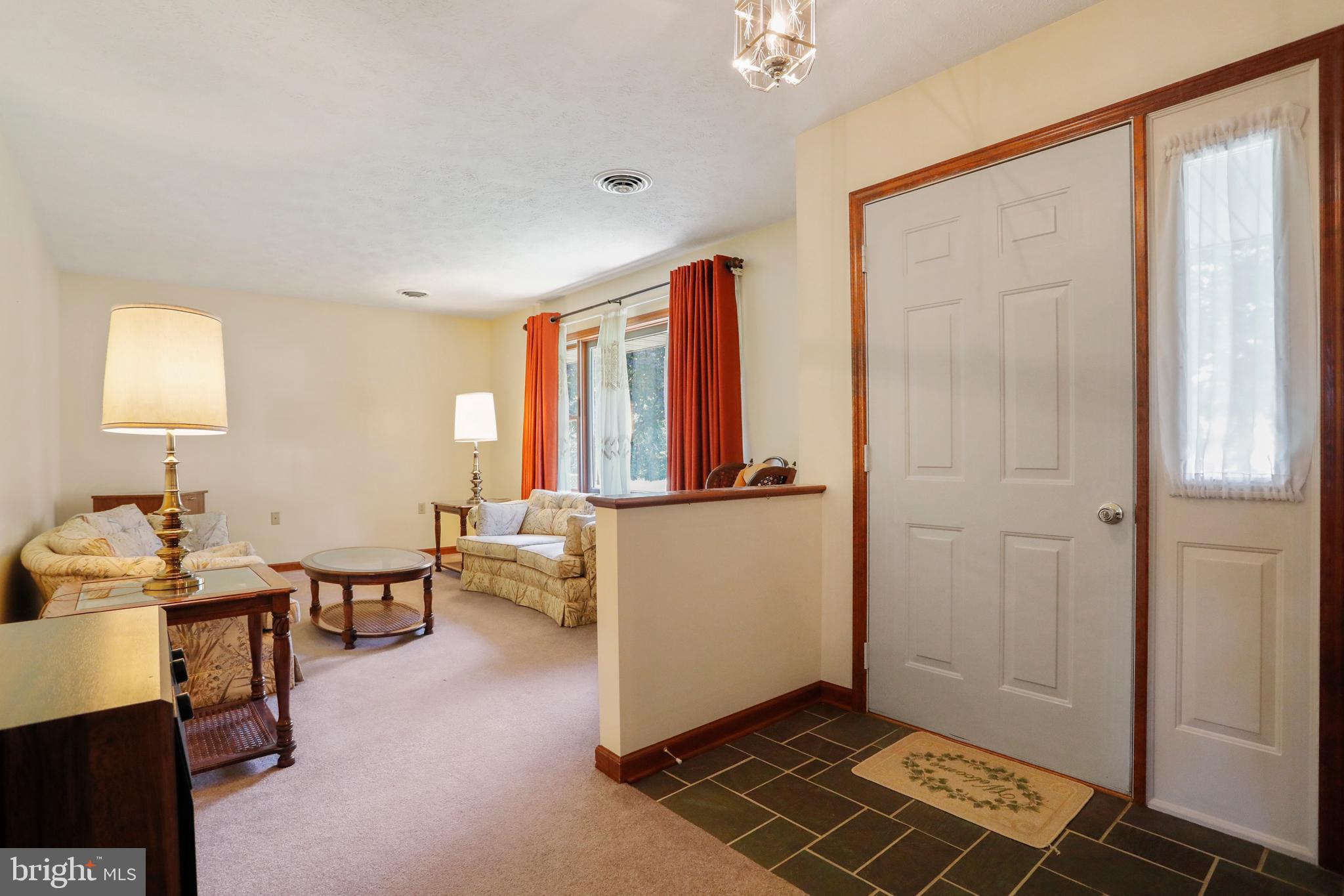 15952 Broadfording Road Hagerstown, MD 21740 - Photo 5 of 39 Gallery Image 5